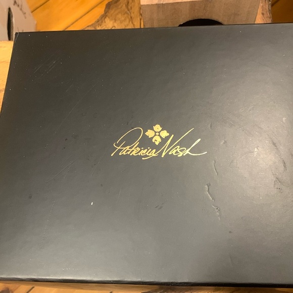 BNIB PATRICIA NASH MULTI LUZZI WALLET AND WRISTLET/CLUTCH/JEWELRY ROLL - Picture 2 of 14